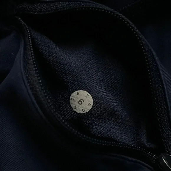 Lululemon Bundle Speed Shorts - Picture 4 of 5